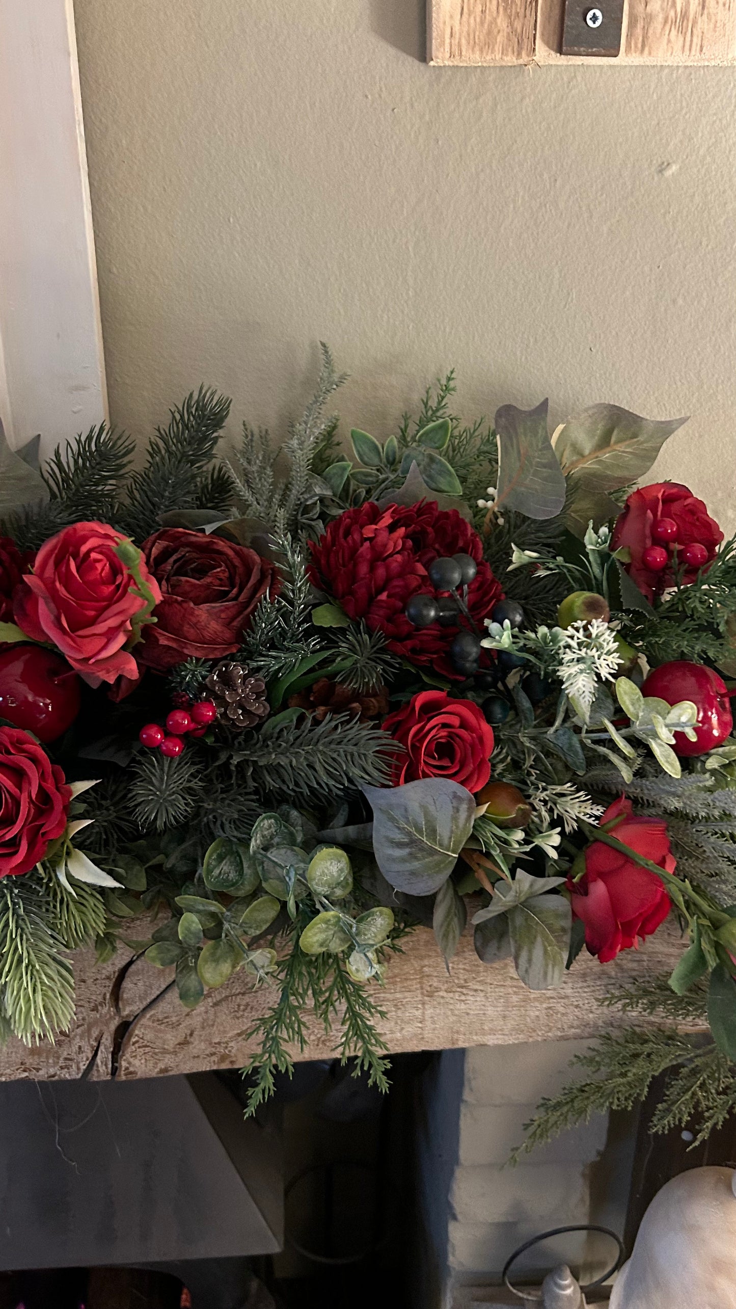 “CHARLOTTE” Christmas garland (FREE P&P)