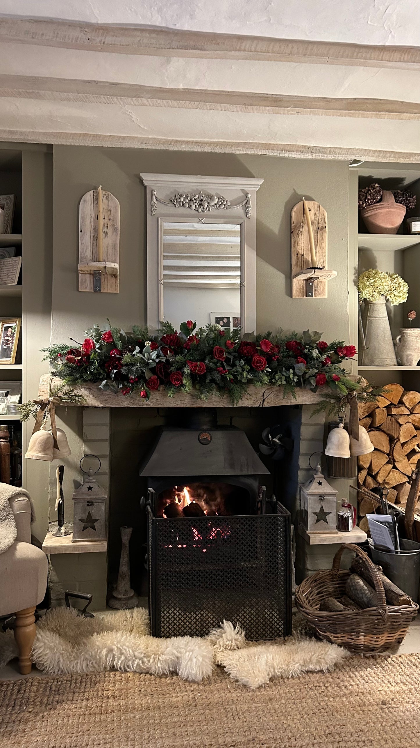 “CHARLOTTE” Christmas garland (FREE P&P)