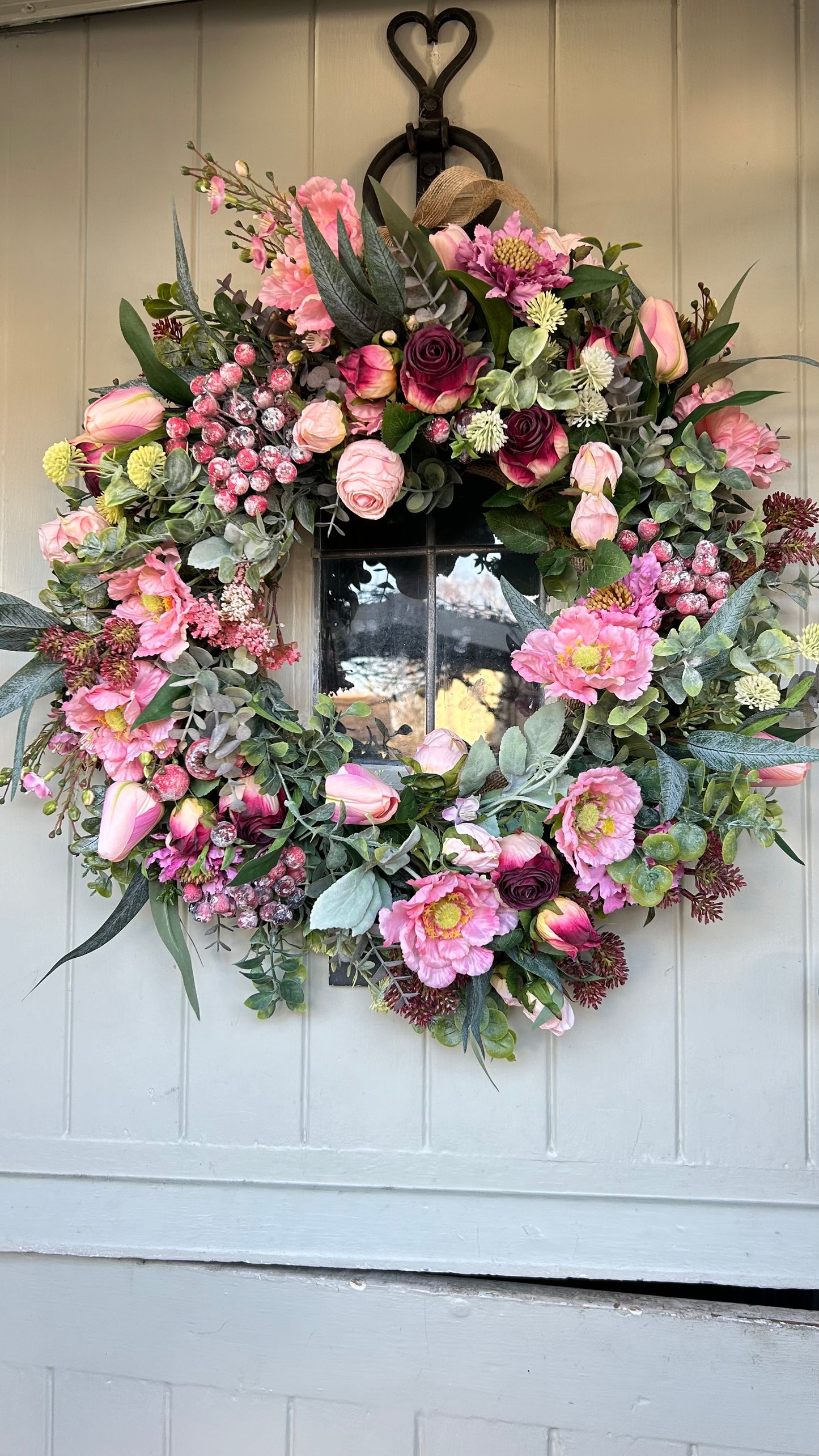 “SARAH” artificial wreath (FREE P&P)