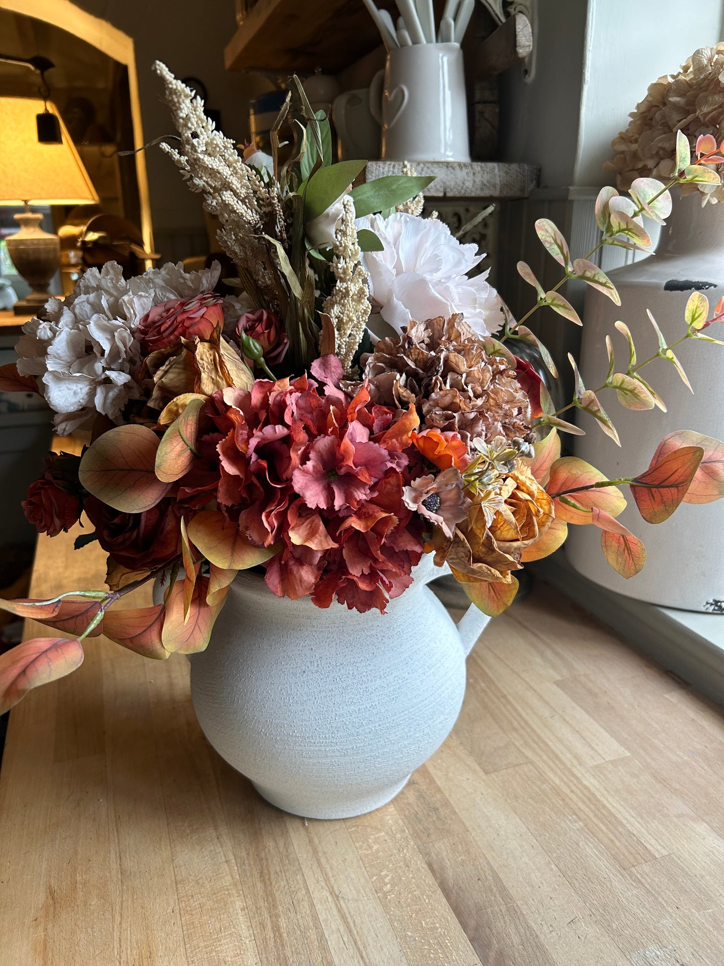 Winter bouquet inc vase & free P&P