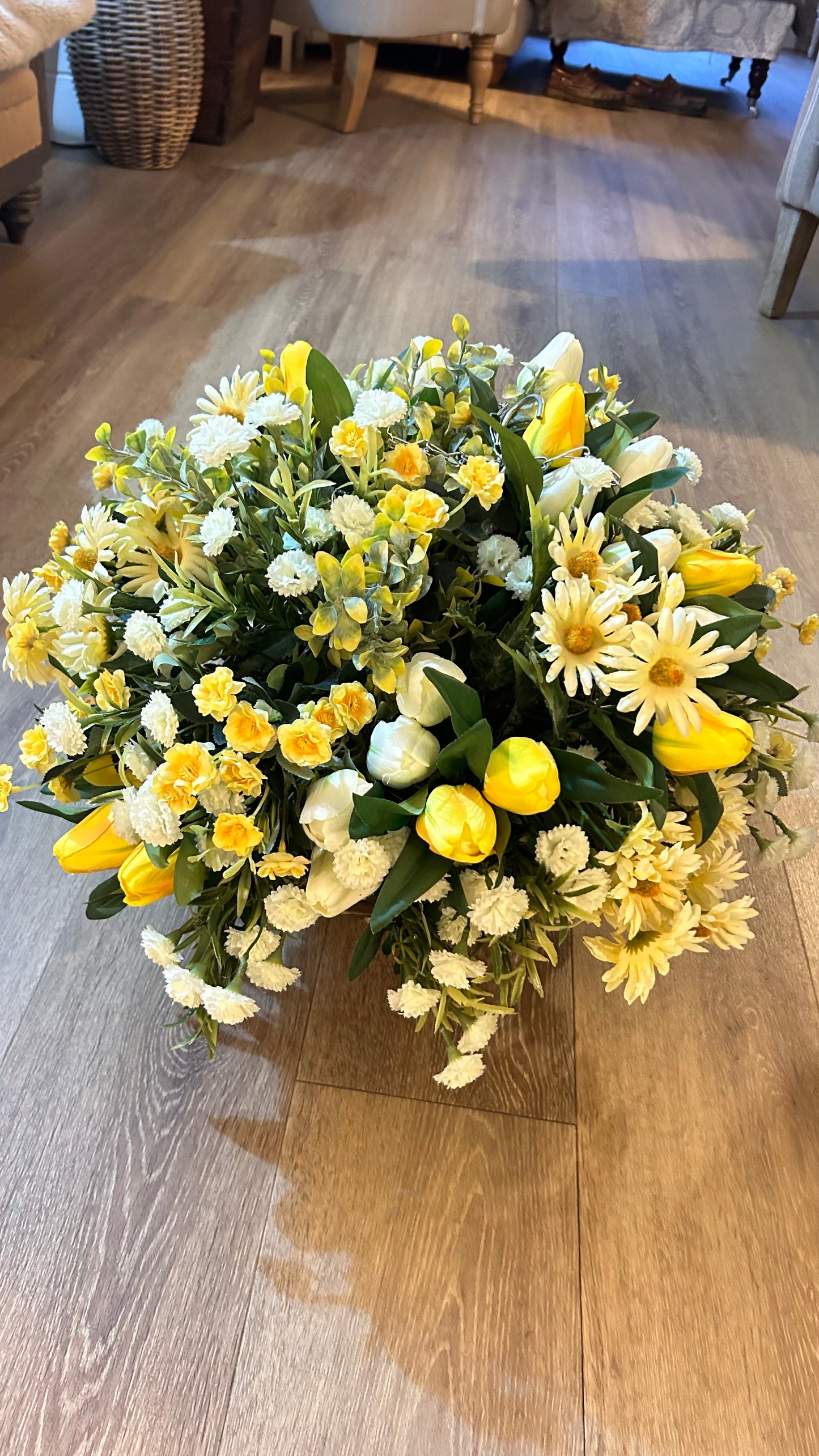 “MARTHA” Luxury artificial hanging basket (FREE P&P)