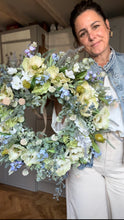 Load image into Gallery viewer, “SHANIE” faux wreath (FREE P&amp;P)
