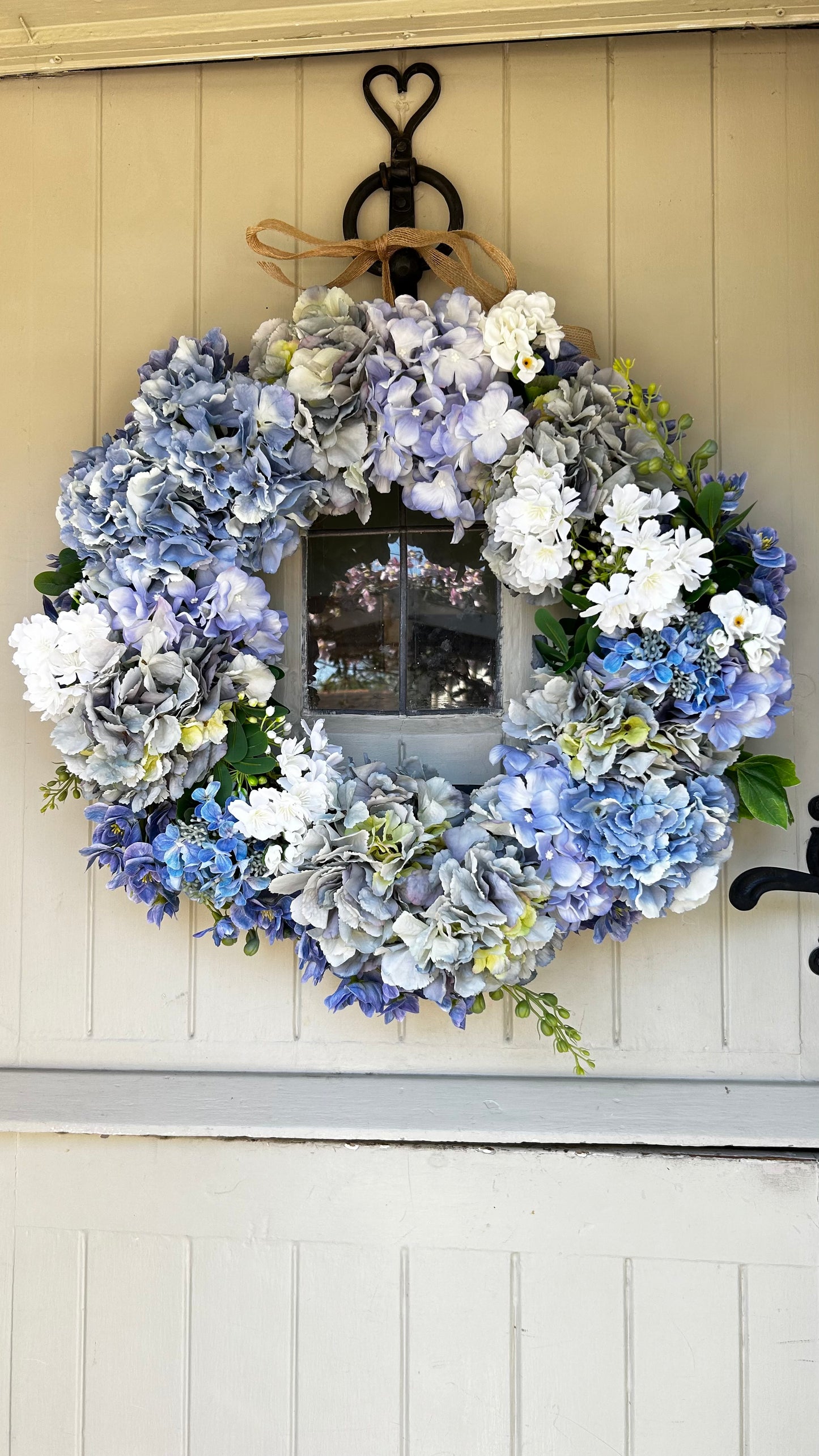 “BEATRICE” Blue hydrangea wreath (FREE P&P)