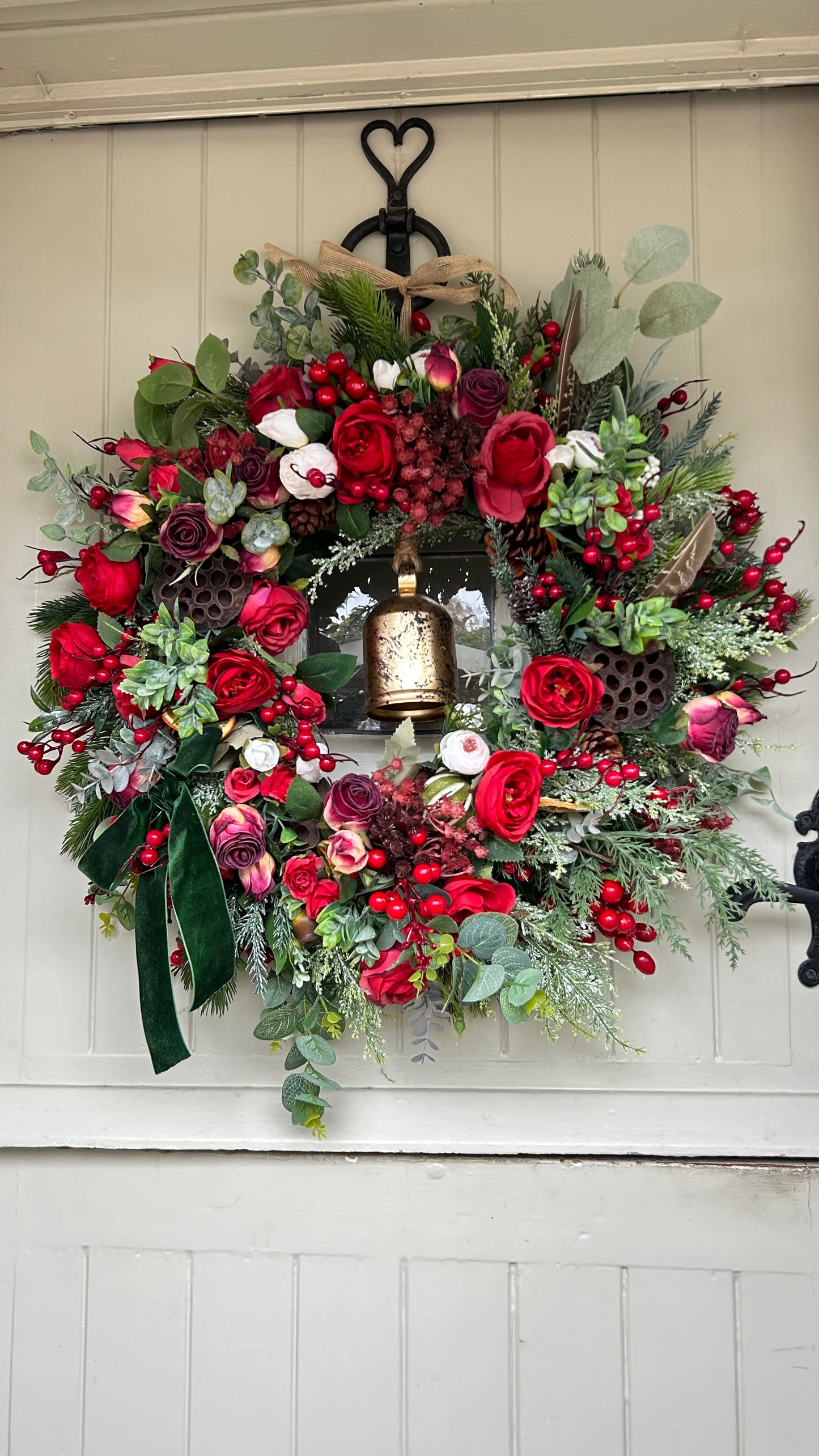 “BELLA” Christmas wreath (FREE P&P)