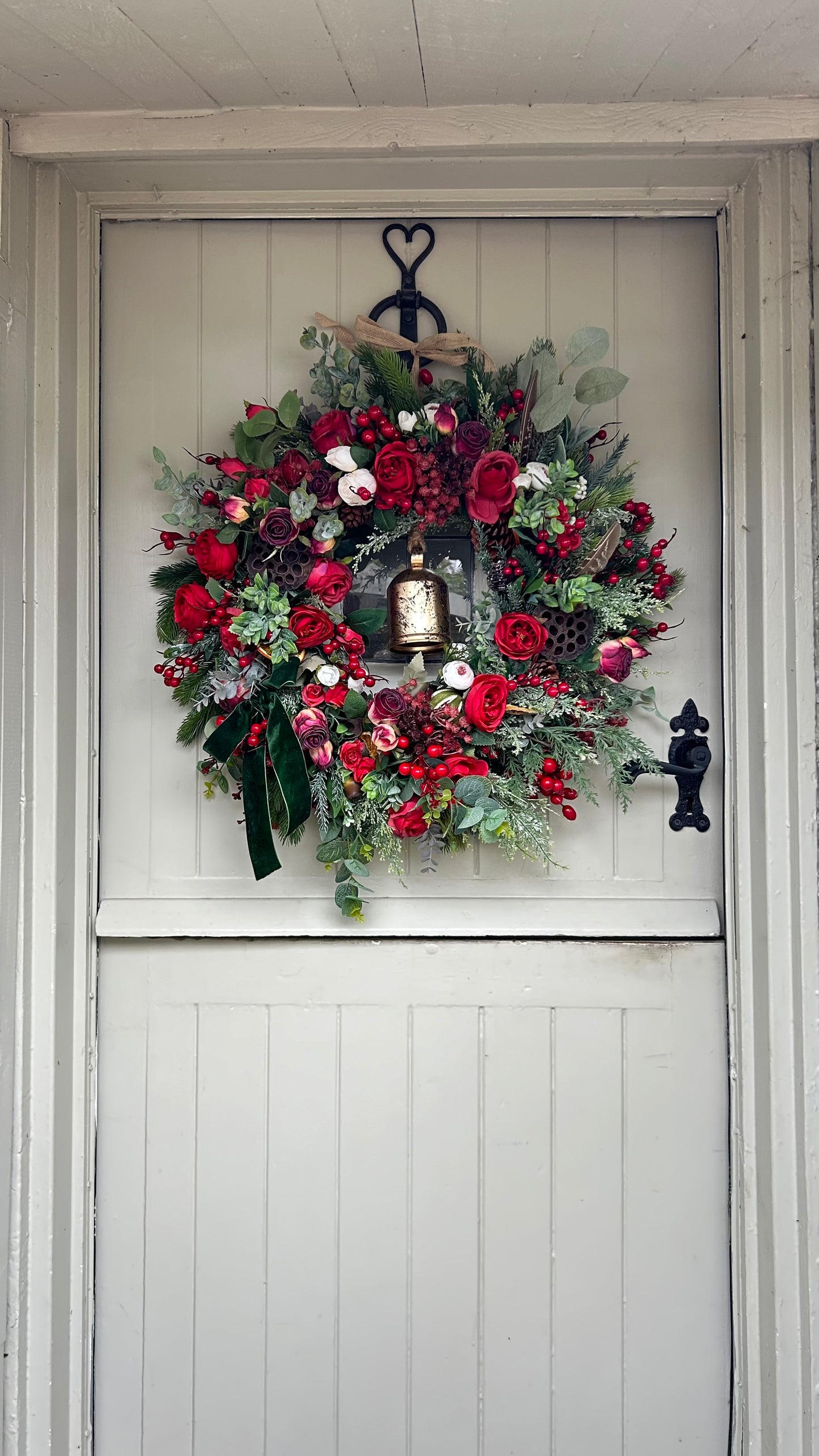 “BELLA” Christmas wreath (FREE P&P)