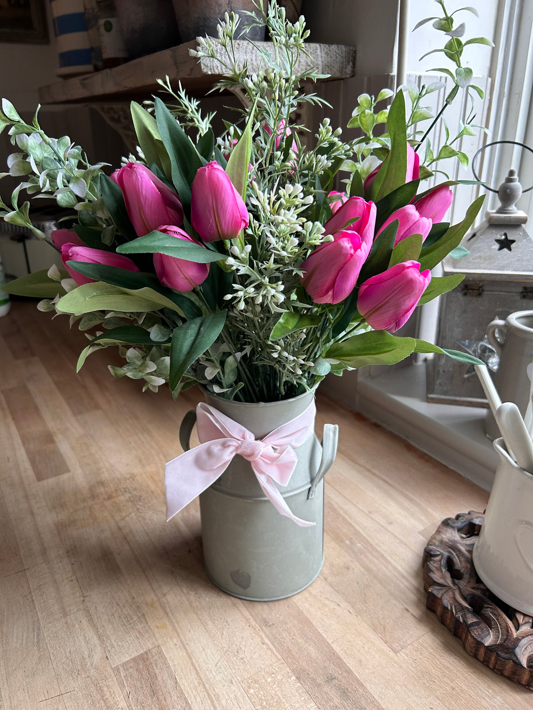 Spring tulip bouquet (flowers only)