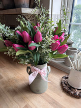 Load image into Gallery viewer, Spring tulip bouquet (flowers only)
