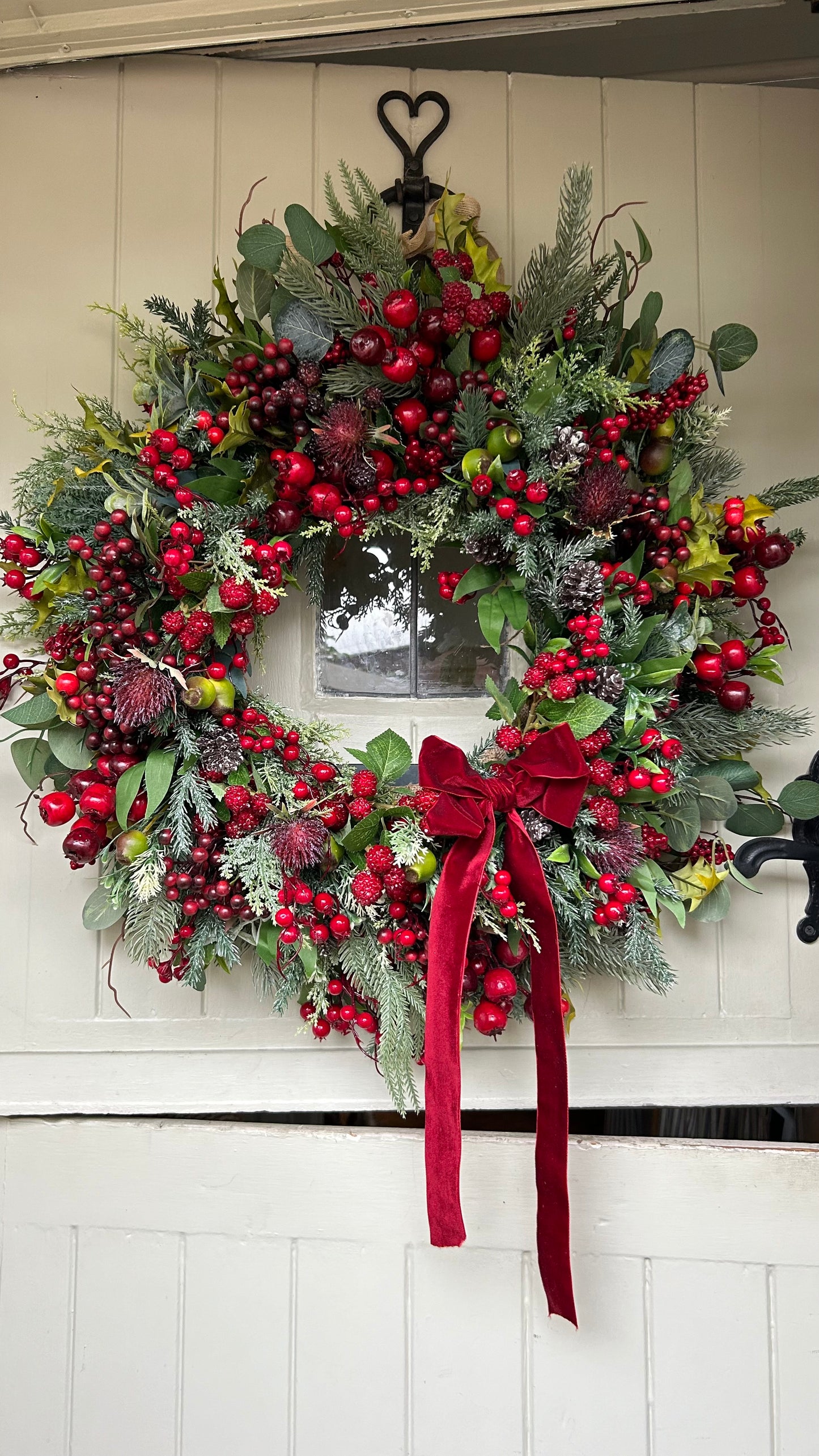 “MARY” Christmas wreath (FREE P&P)