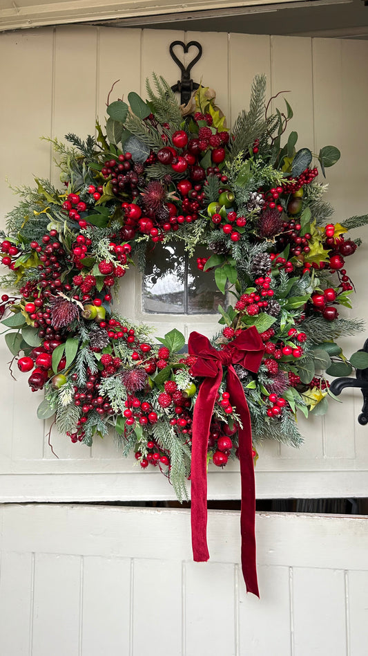 “MARY” Christmas wreath (FREE P&P)