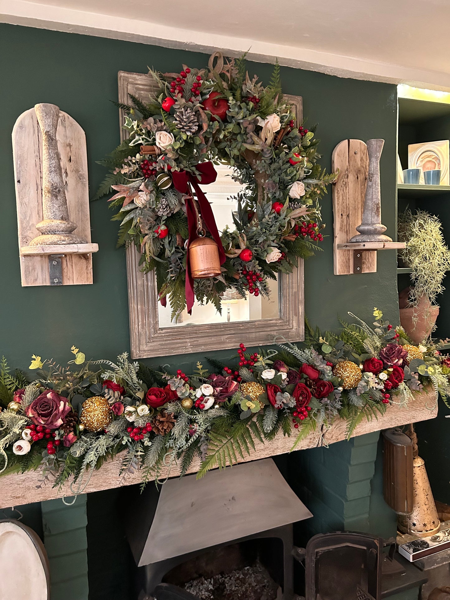 “SNOW WHITE” Christmas garland (FREE P&P)