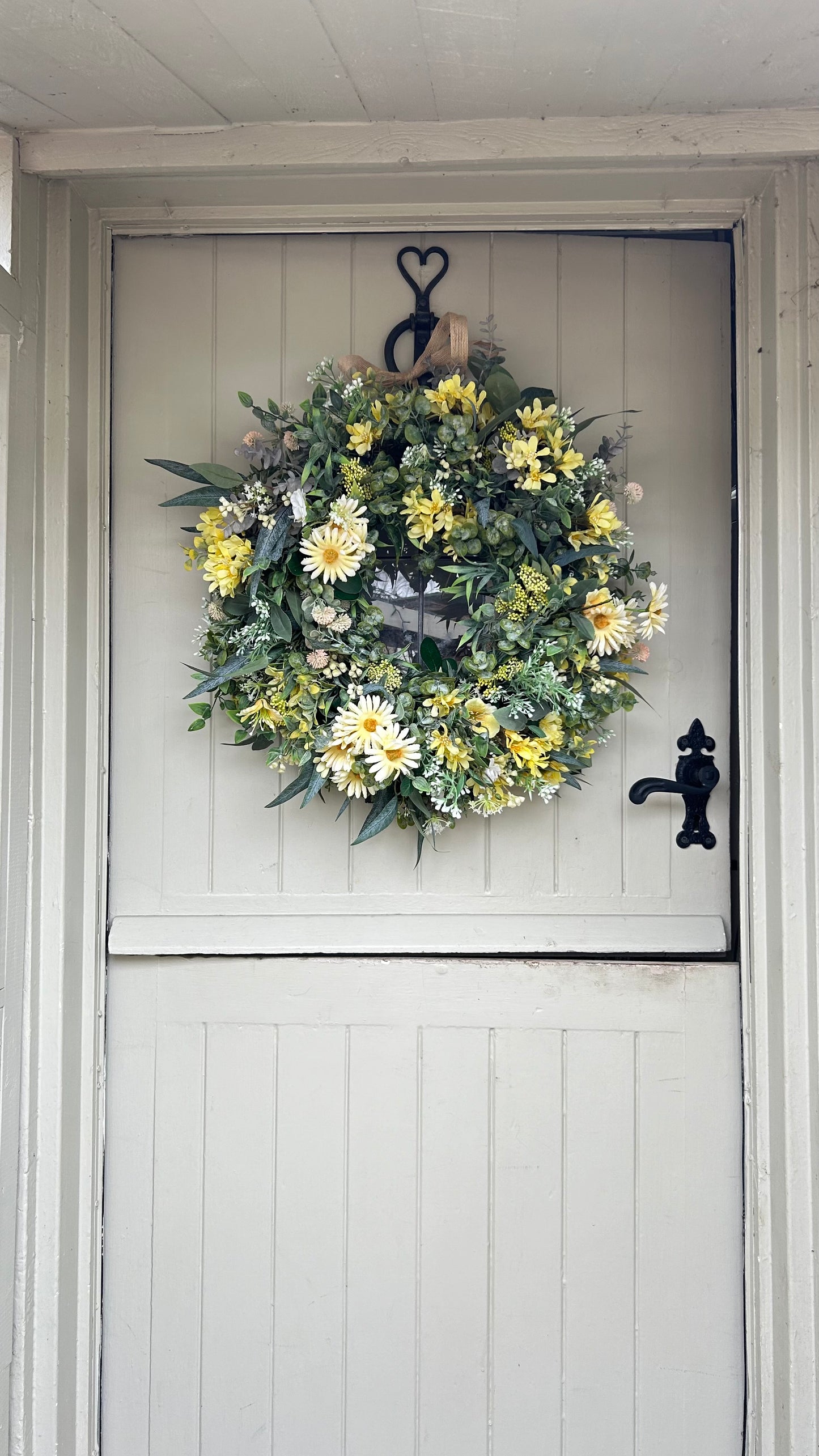 “TEIGAN” artificial wreath (FREE P&P