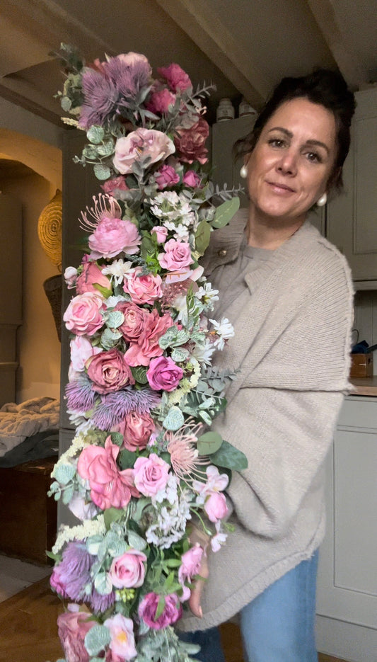 “ALL THE PINKS” summer garland FREE P&P)