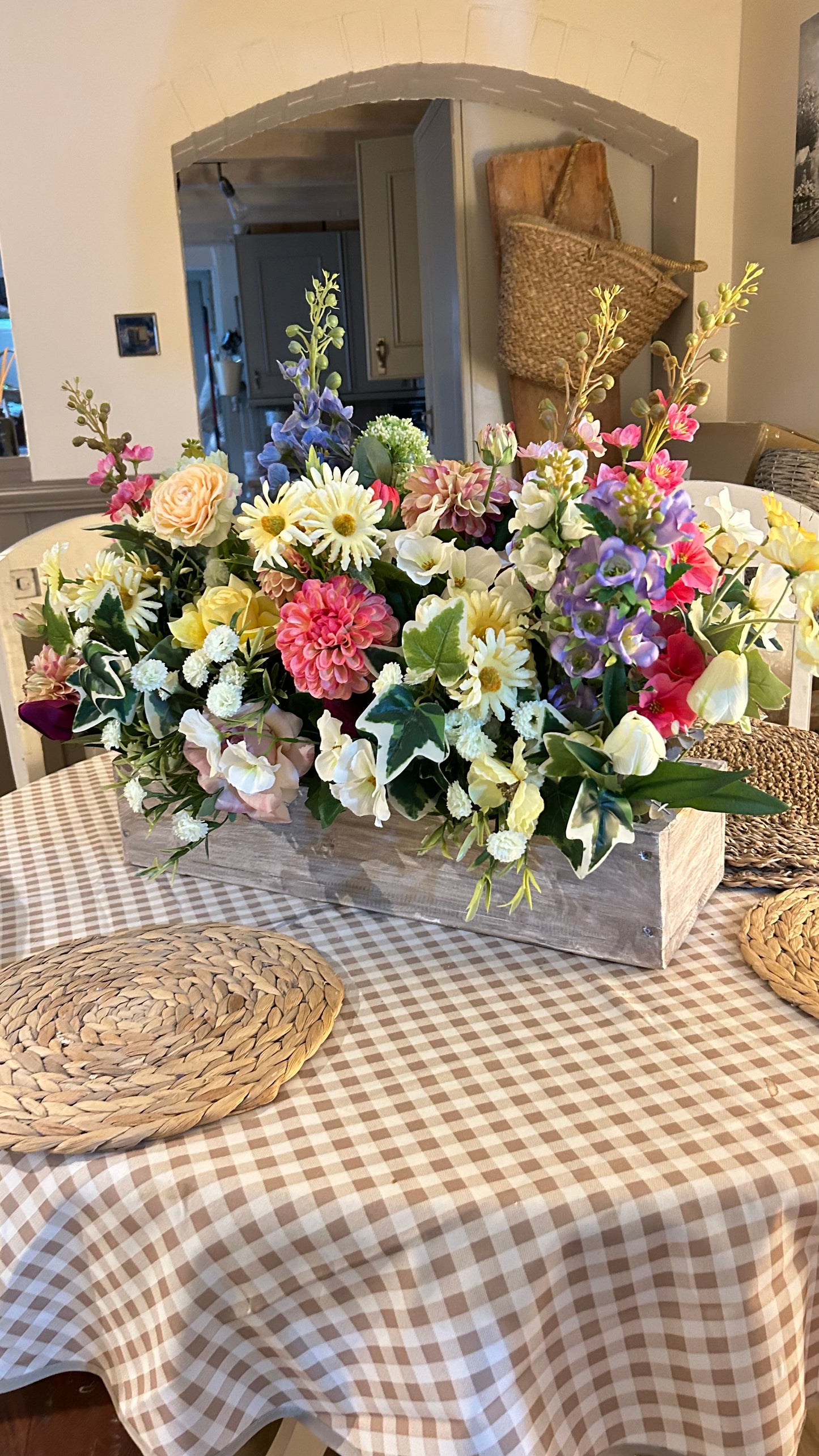 Flower bomb  (TROUGH FLOWER BOX) FREE P&P