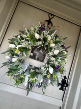 Load image into Gallery viewer, “Julie” faux wreath (FREE P&amp;P)
