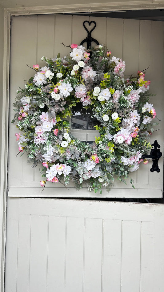“BESSY” blossom artificial wreath (FREE P&P