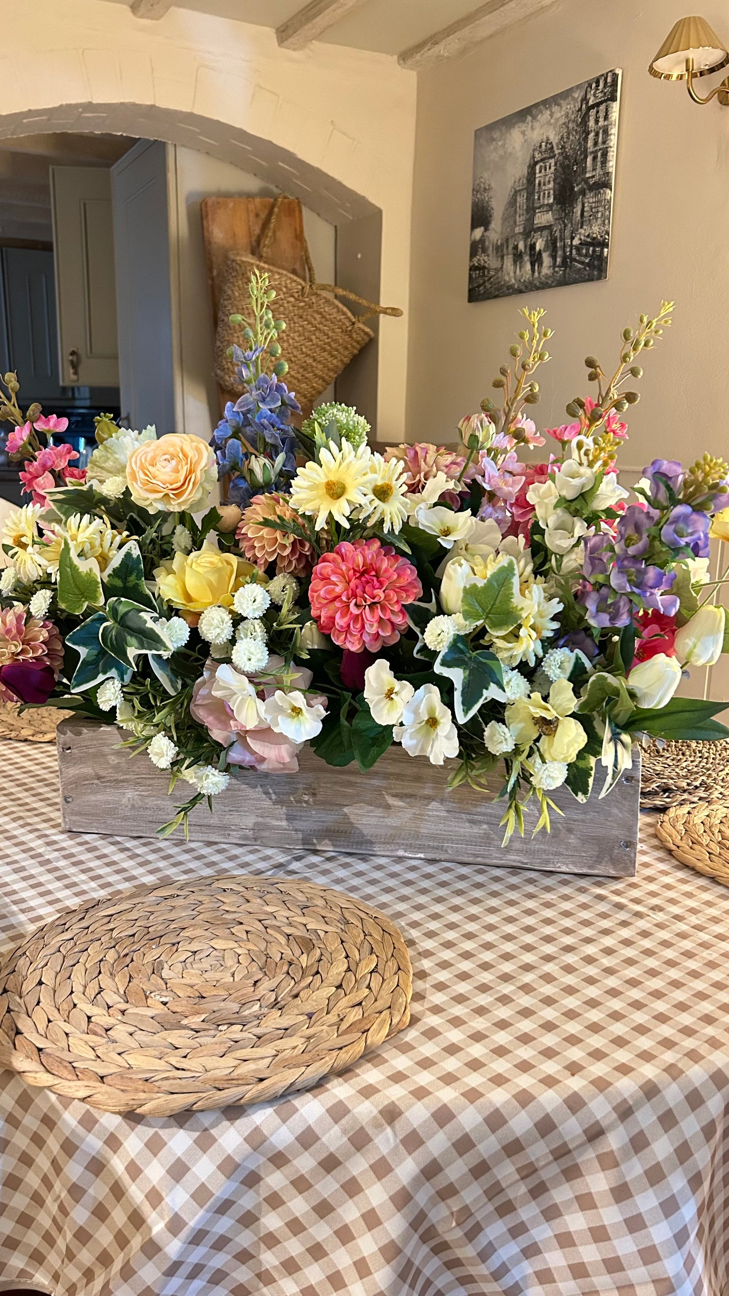 Flower bomb  (TROUGH FLOWER BOX) FREE P&P