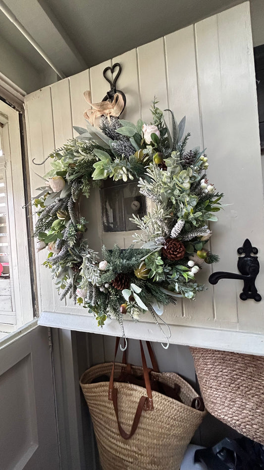 “ALICE' artificial winter faux Wreath