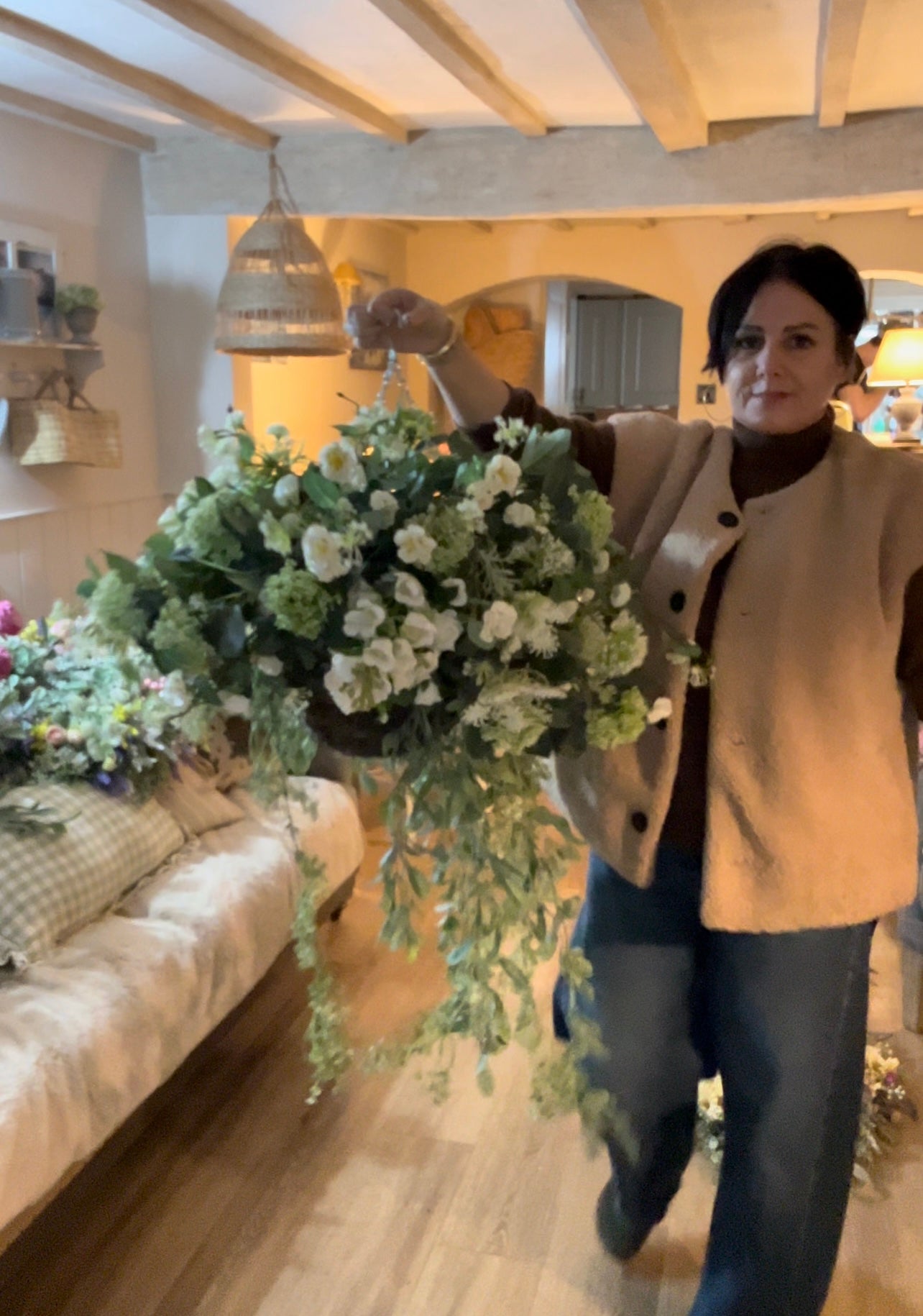 “DELILAH” Luxury artificial hanging basket (FREE P&P)