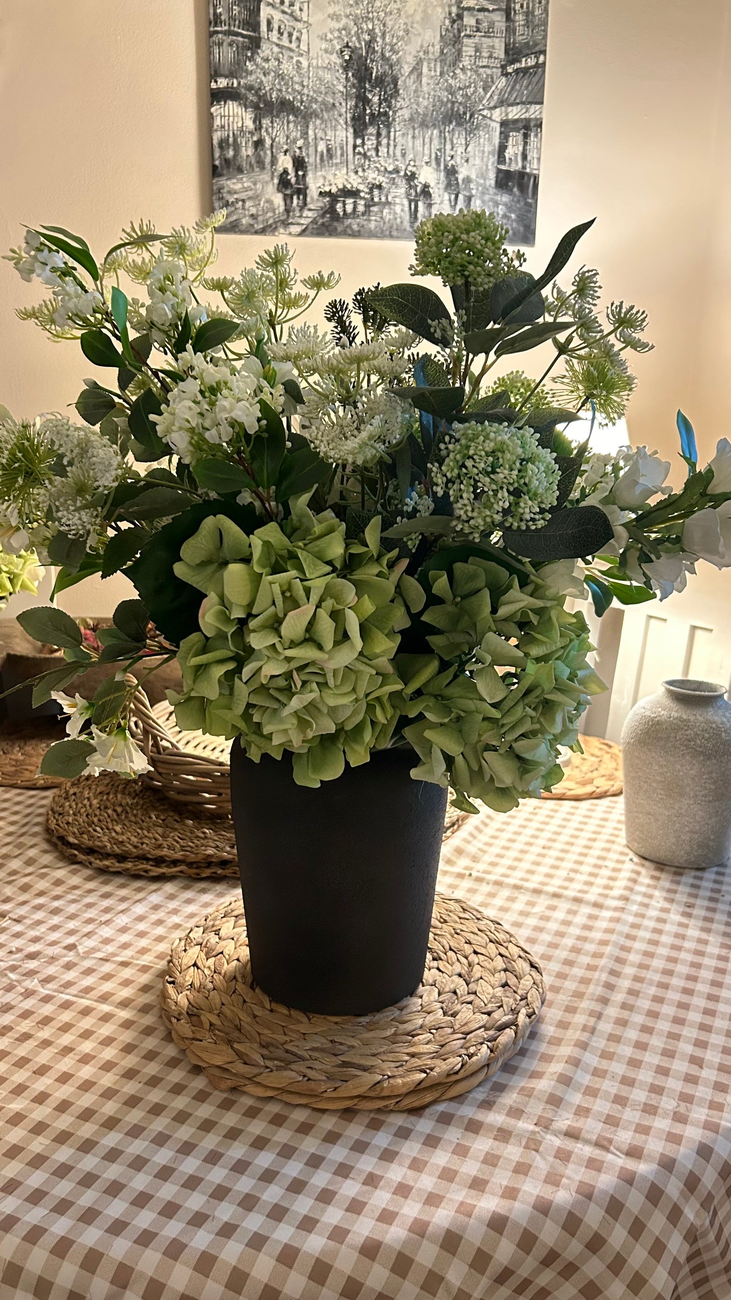 Floral display inc iron style vase free P&P