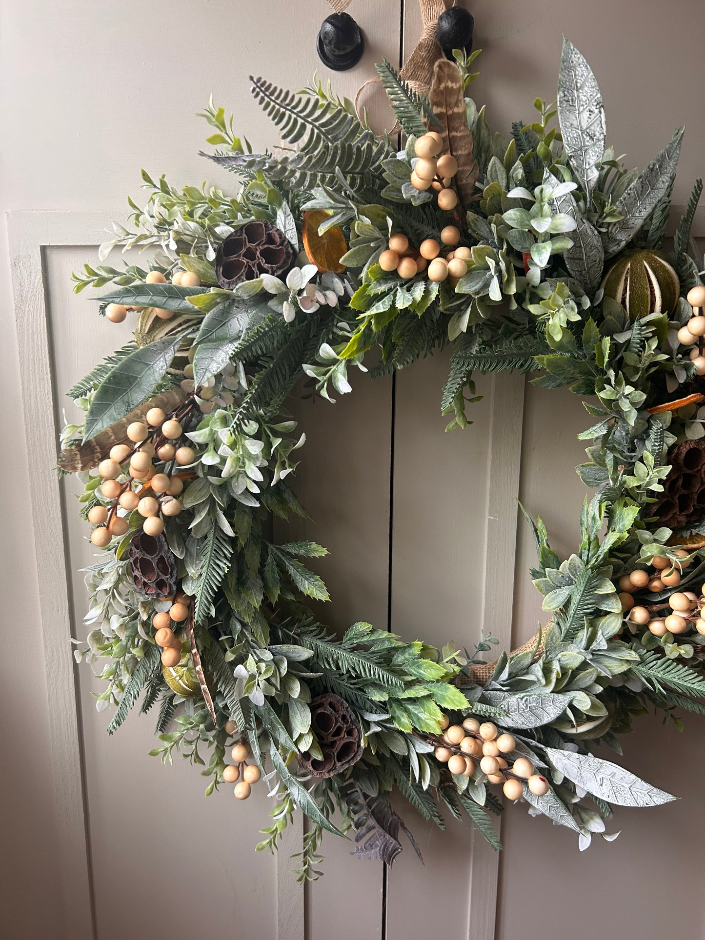 “COUNTRY STYLE CHRISTMAS” artificial wreath (FREE P&P)