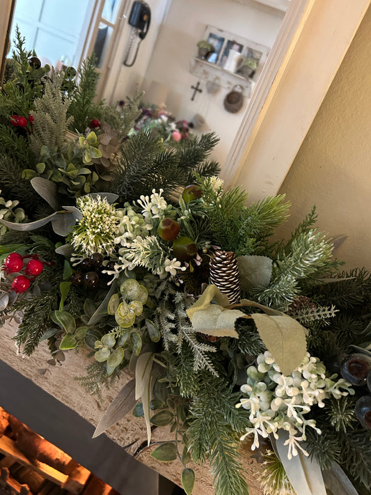 “FARMHOUSE RUSTIC” Christmas garland (FREE P&P)