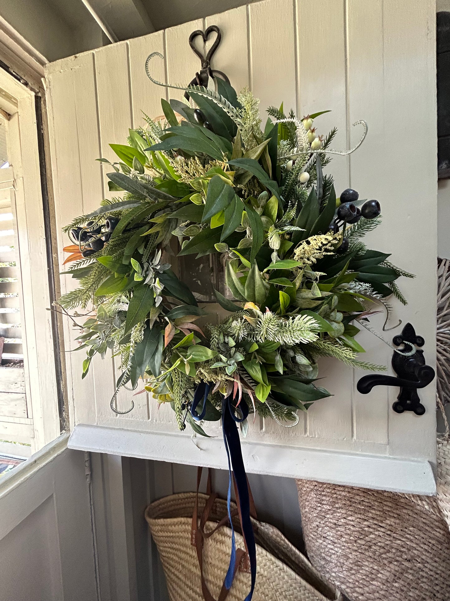 “NEW FOREST” winter artificial wreath (FREE P&P)