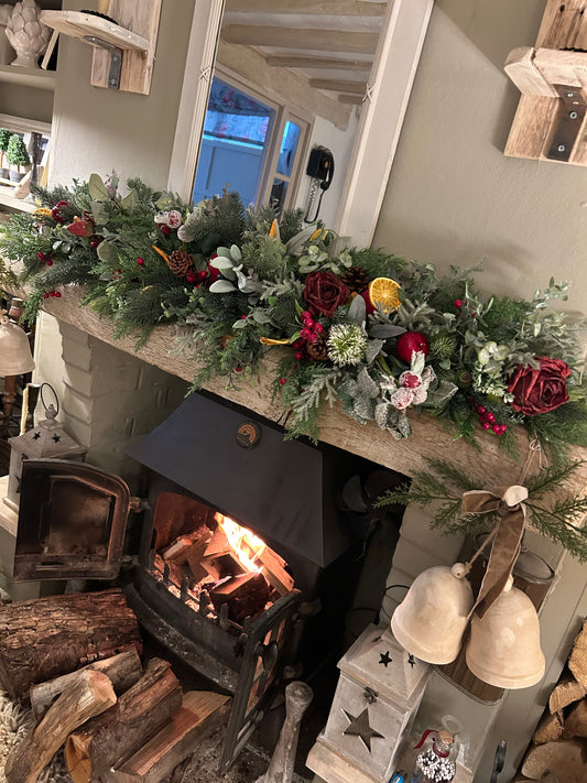 “FESTIVE BERRY” Christmas garland (FREE P&P)