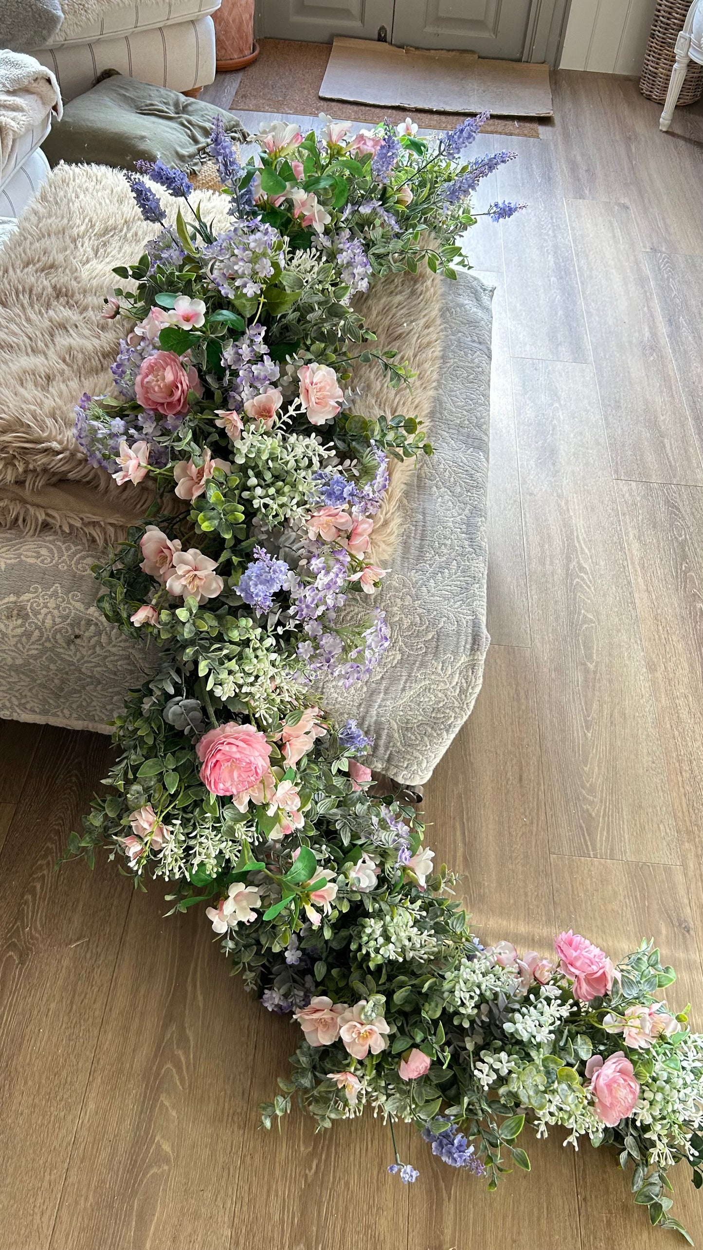 “MIRANDA”  garland (FREE P&P)