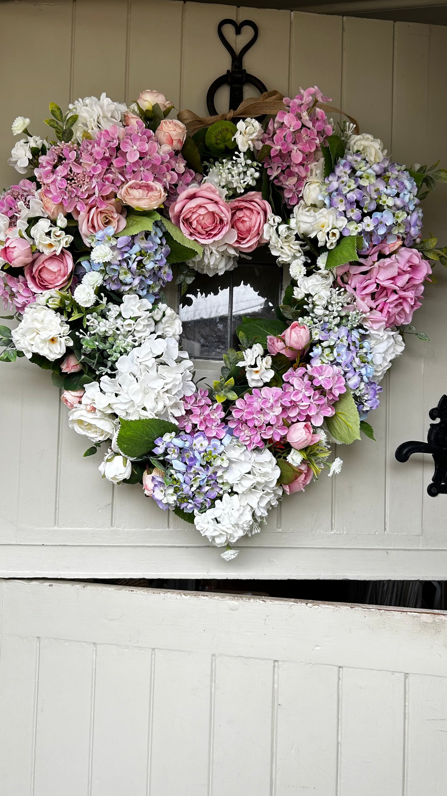 “FULL BLOOM” heart artificial wreath (FREE P&P)