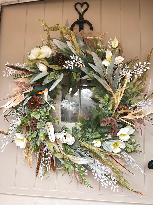 “WINTER CHARM” artificial wreath (FREE P&P)