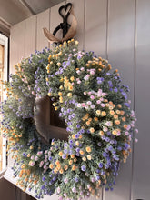 Load image into Gallery viewer, Mixed (MAISIE) gypsum full wreath (FREE P&amp;P)
