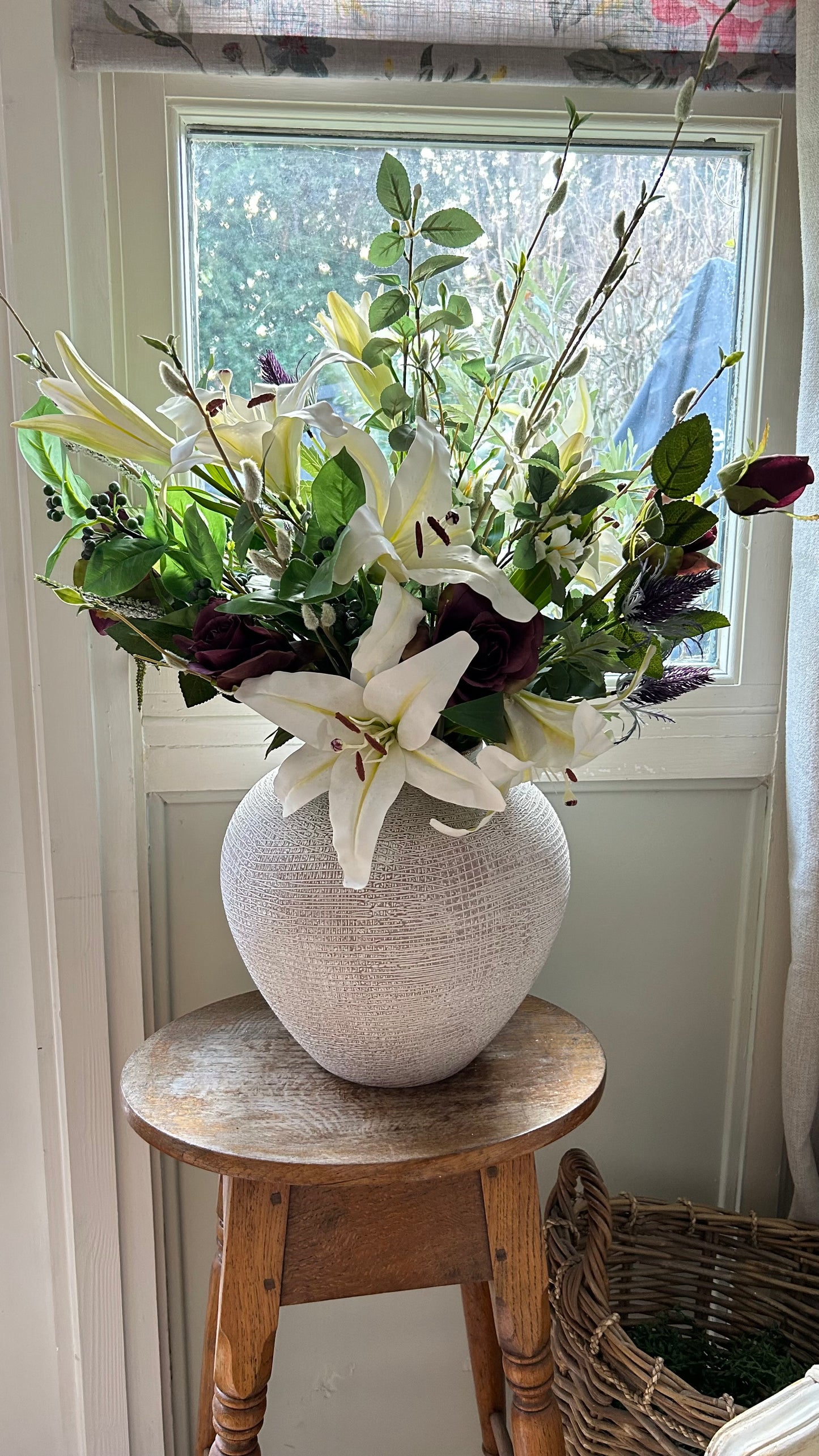 Bouquet inc vase  ready to post free P&P