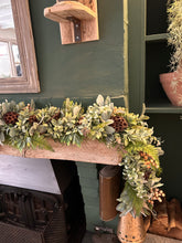 Load image into Gallery viewer, “COUNTRY STYLE) garland (FREE P&amp;P)
