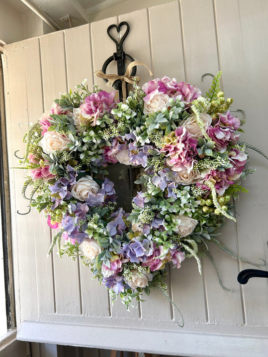 “SLOANE” low stock / heart artificial wreath (FREE P&P)