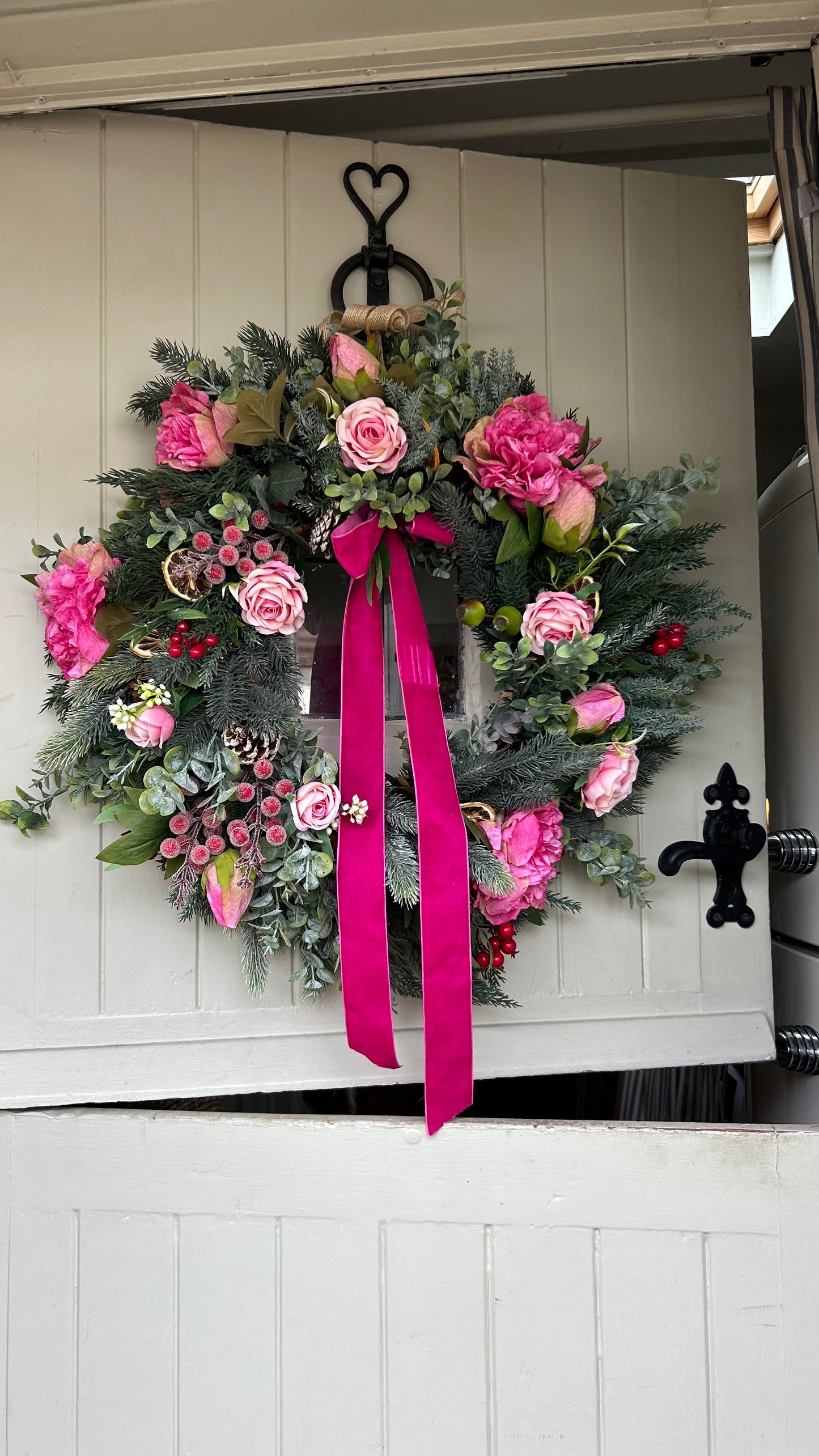 “LADY IN PINK” SYLVIA Christmas wreath (FREE P&P)