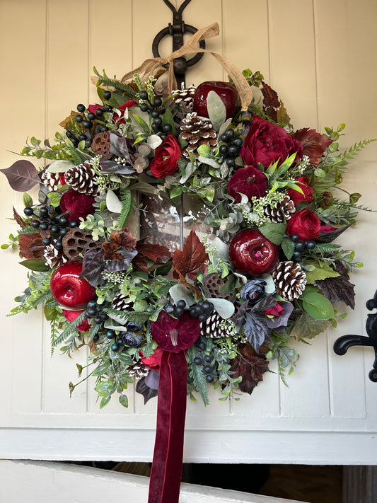 “CHARLOTTE ” artificial wreath (FREE P&P)