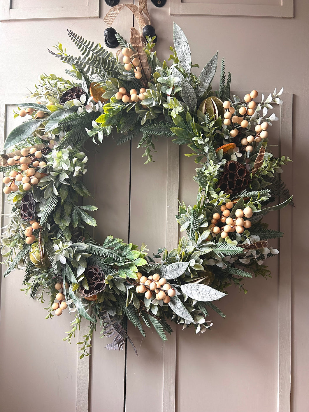 “COUNTRY STYLE CHRISTMAS” artificial wreath (FREE P&P)