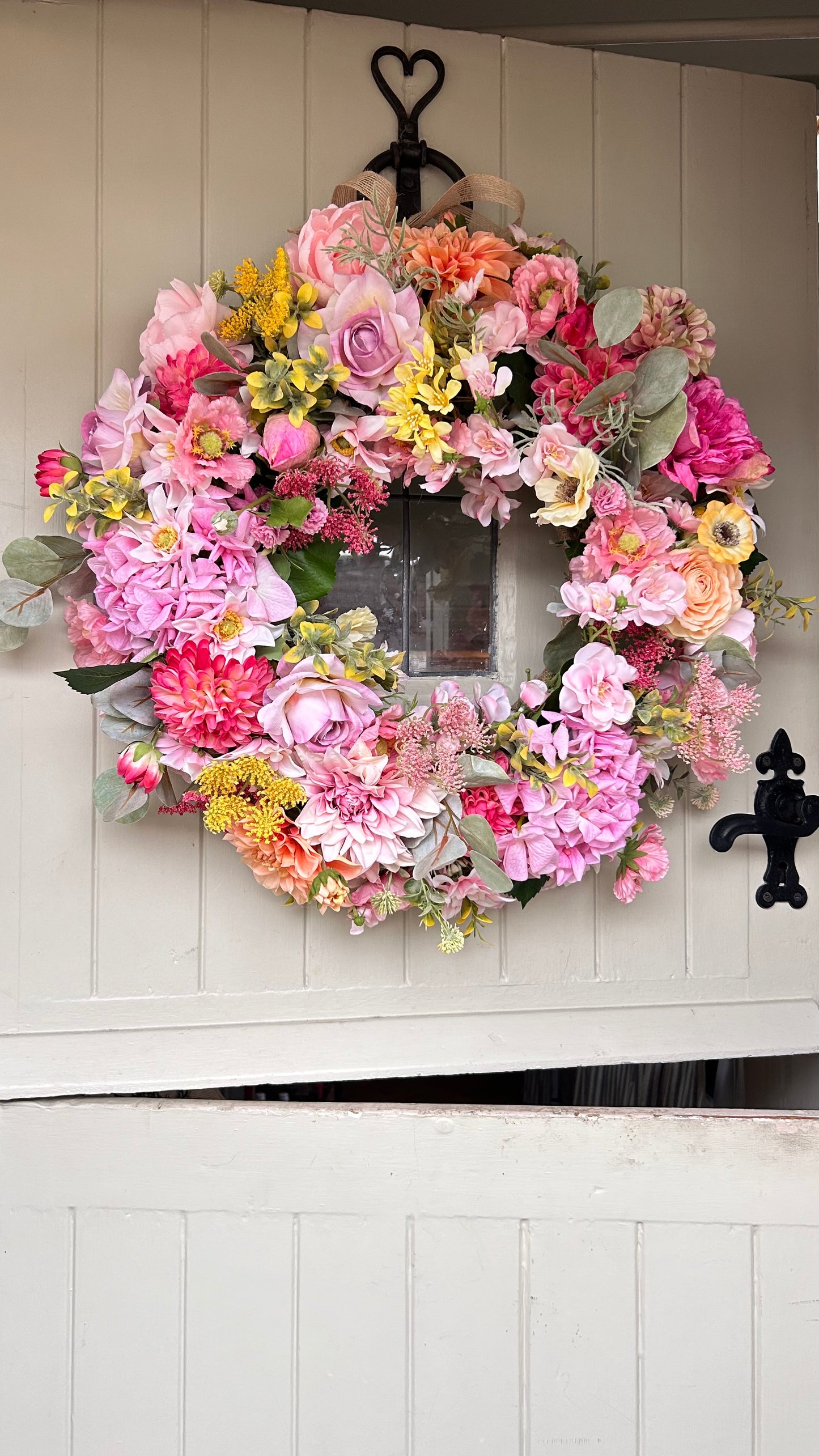 Floral artificial wreath (FREE P&P