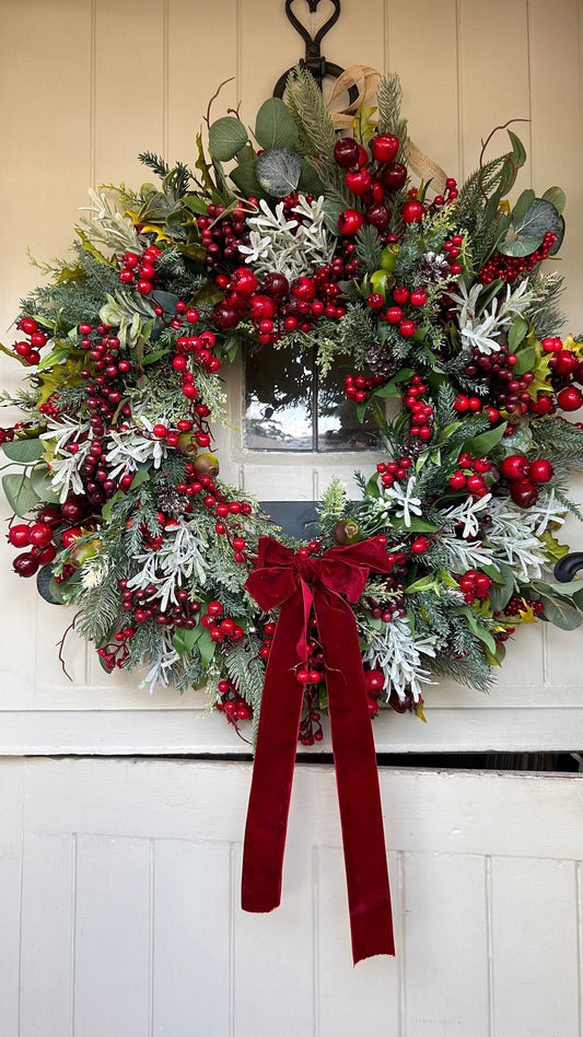 “BERRY BELLS” Christmas wreath (FREE P&P)