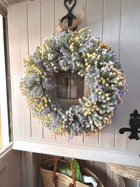 Mixed (MAISIE) gypsum full wreath (FREE P&P)