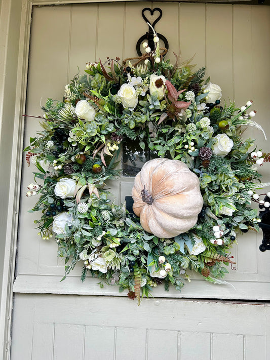 “LAURA” winter ready to post ARTIFICIAL wreath (FREE P&P)
