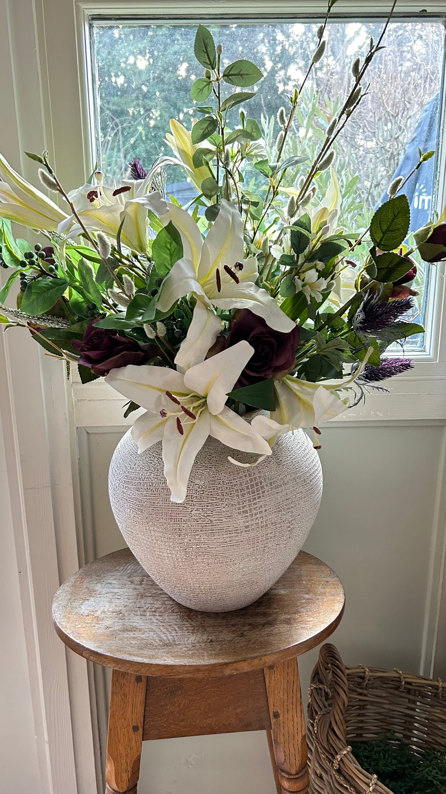 Bouquet inc vase  ready to post free P&P