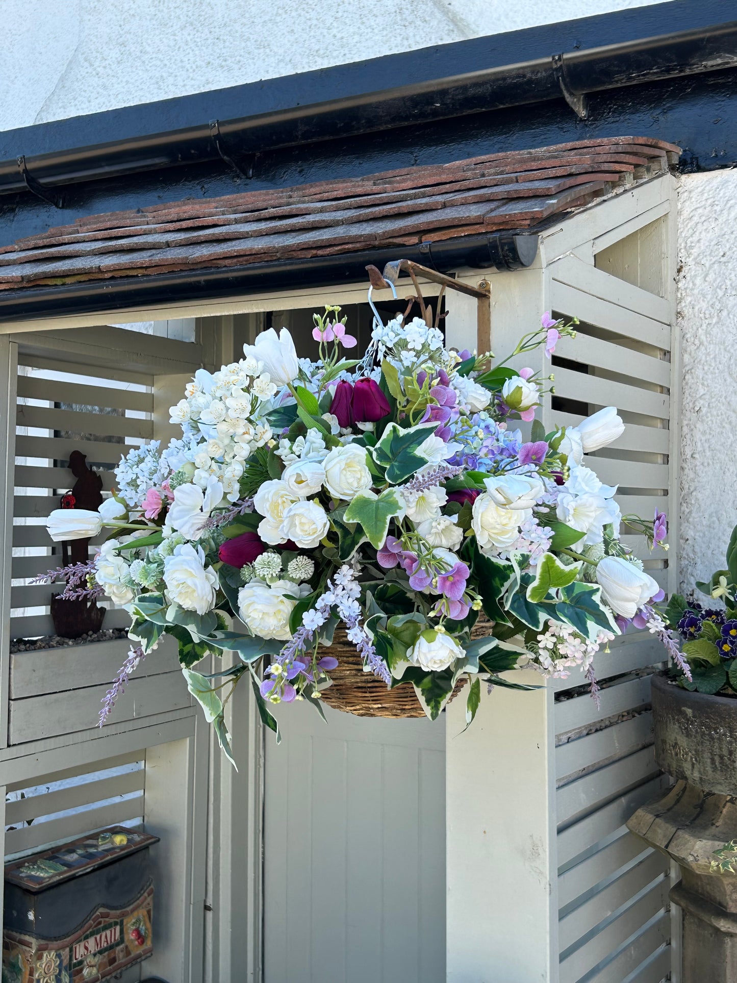 “NELLIE” luxury artificial hanging basket