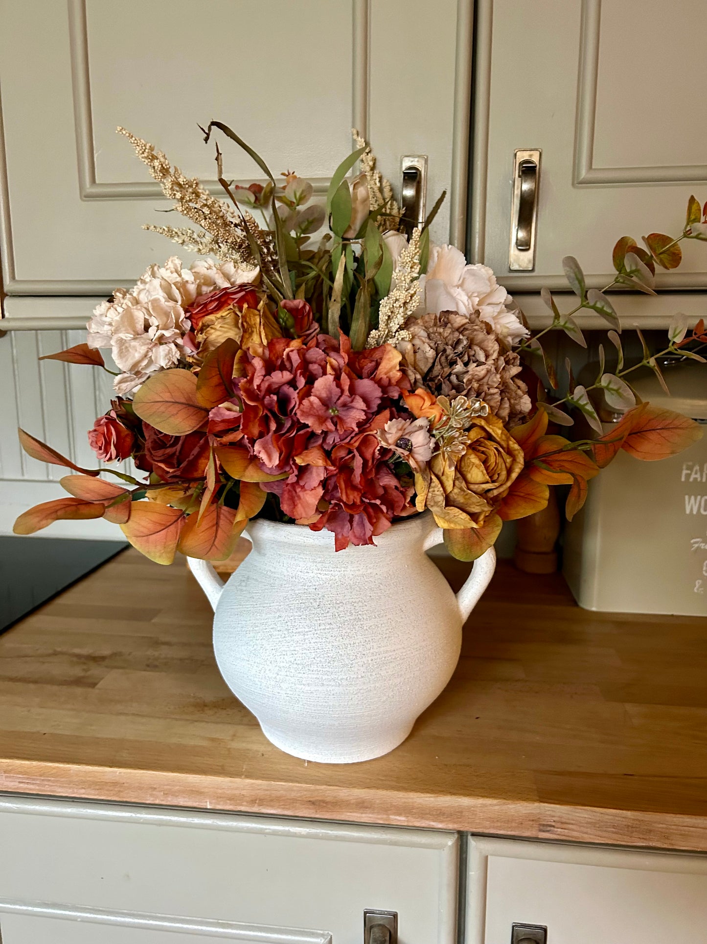 Winter bouquet inc vase & free P&P