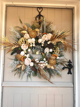 Load image into Gallery viewer, “GOLD SPICE” Christmas wreath (FREE P&amp;P)
