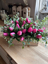 Load image into Gallery viewer, Tulip Spring rustic  (TROUGH FLOWER BOX) FREE P&amp;P
