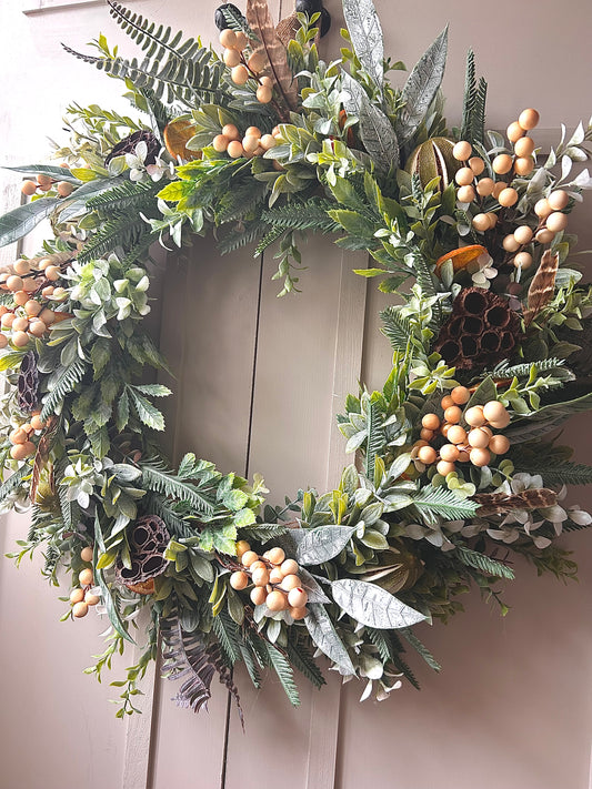 “COUNTRY STYLE CHRISTMAS” artificial wreath (FREE P&P)