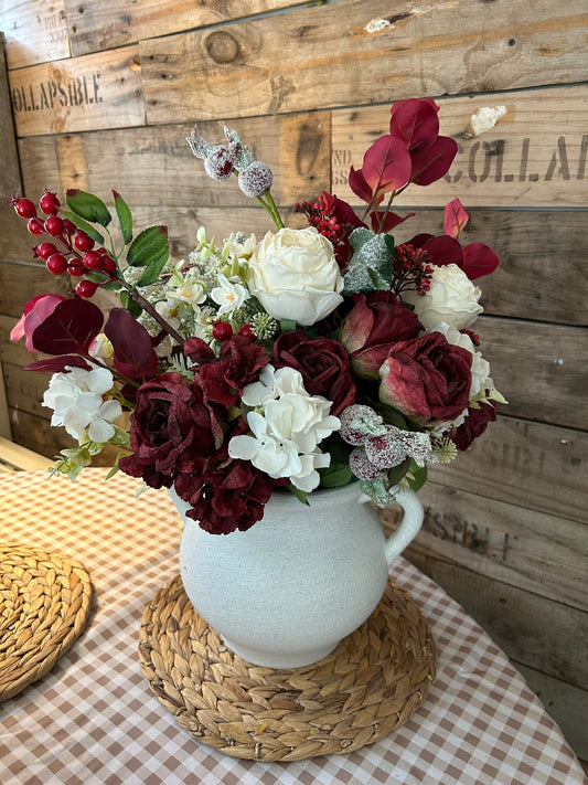 Winter luxury bouquet inc vase & free P&P