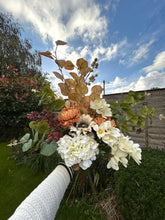 Load image into Gallery viewer, “HUXLEY” autumnal Luxury bouquet
