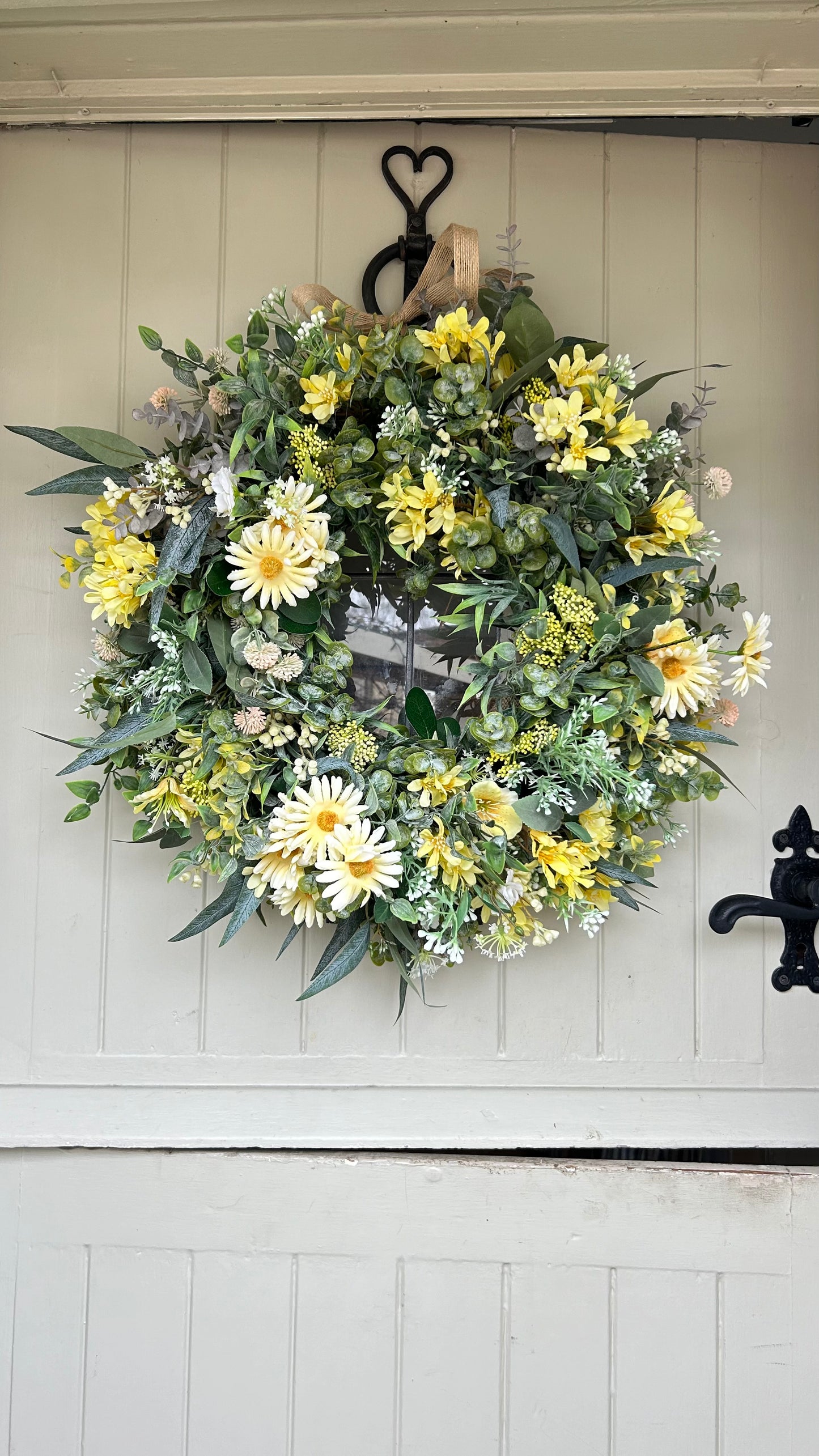 “TEIGAN” artificial wreath (FREE P&P